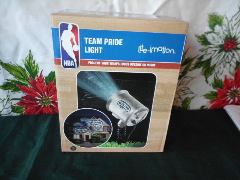 lot 7 image: NBA TEAM PRIDE LIGHTS