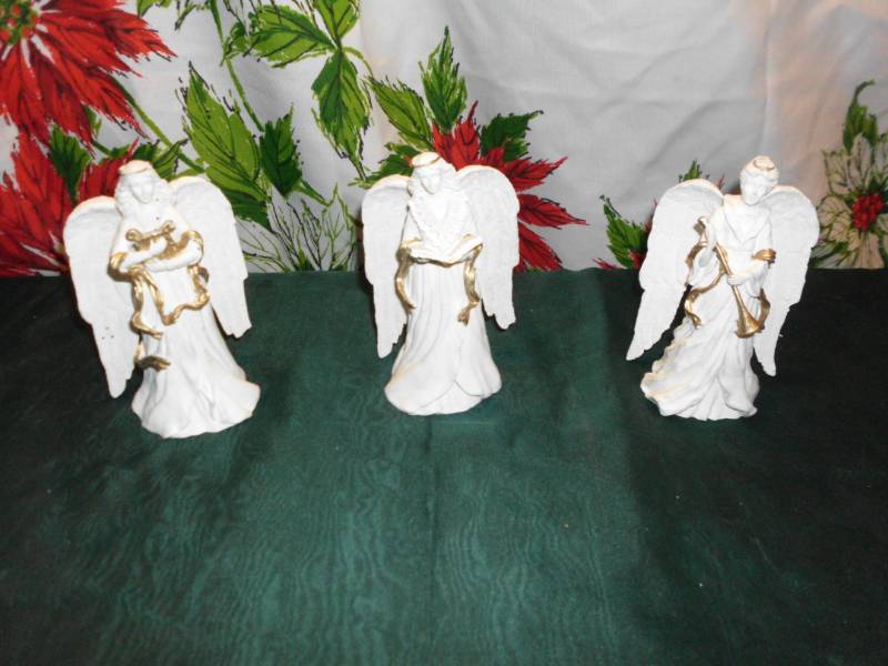lot 36 image: PAPEL ANGELS