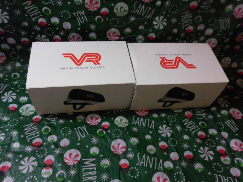 lot 46 image: VIRTUAL REALITY GLASSES