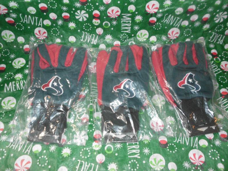 lot 51 image: HOUSTON TEXANS UTILITY GLOVES