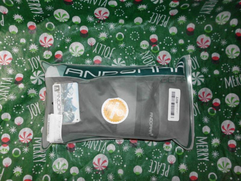 lot 81 image: ANDORRA GEAR MITTENS