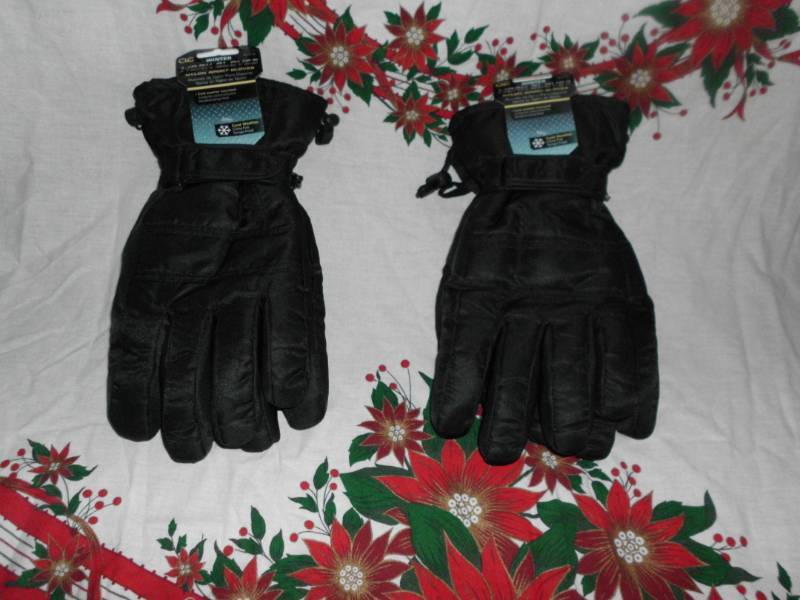 lot 97 image: WINTER WORK GLOVES
