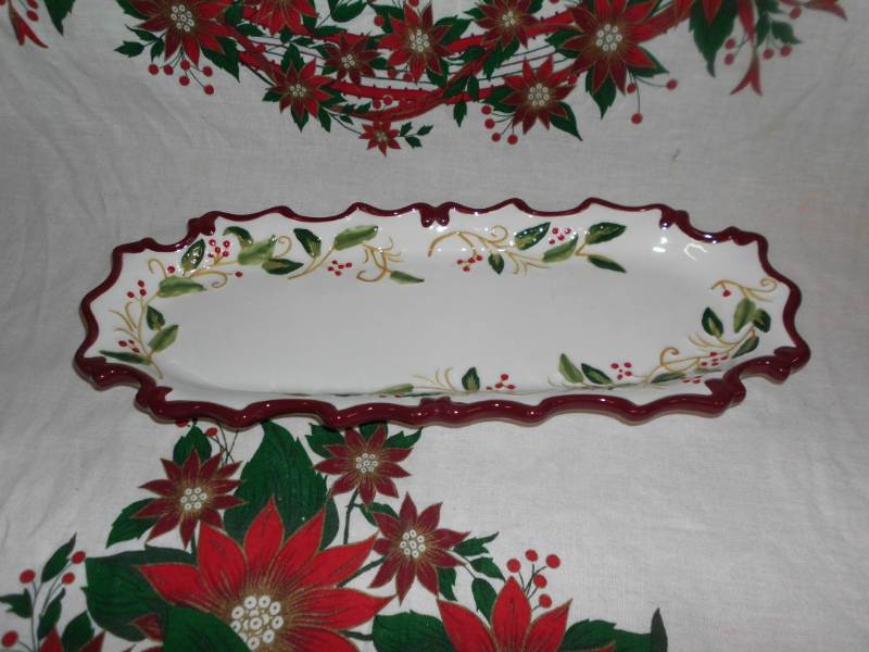 lot 130 image: CHRISTMAS PLATTER