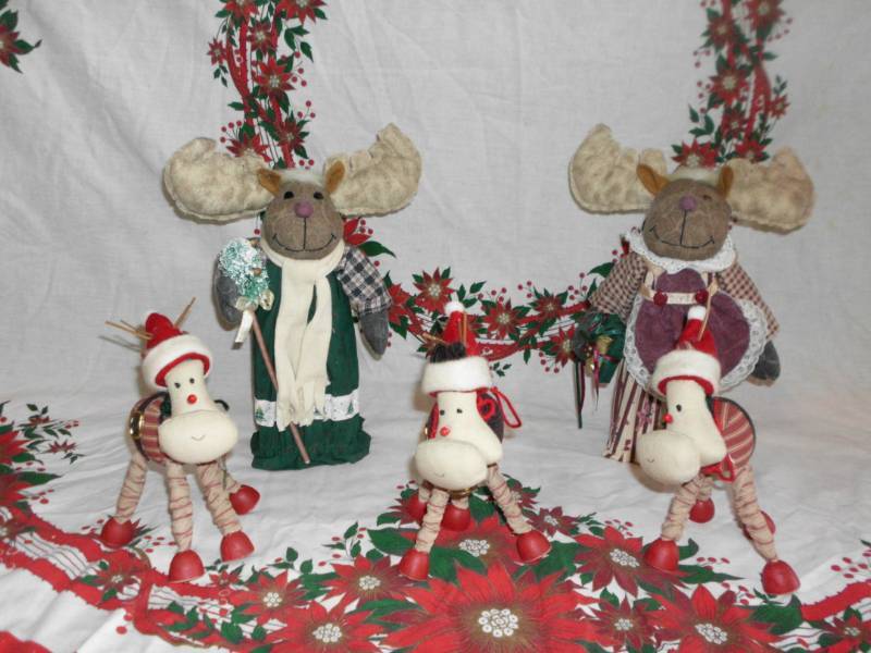 lot 137 image: REINDEER LOT