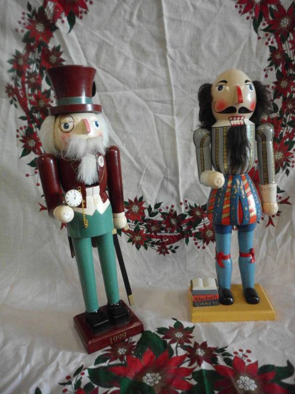 lot 139 image: NUTCRACKER LOT