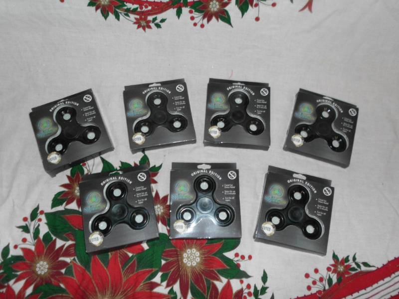 lot 176 image: ORIGINAL SPINNERS