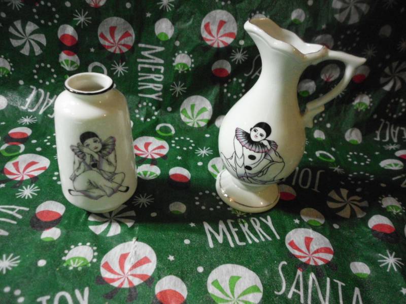 lot 264 image: CREAMER AND SUGAR