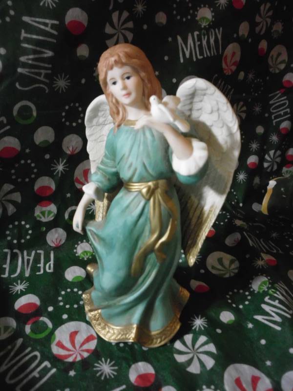 lot 269 image: HEAVENLY PEACE FIGURINE