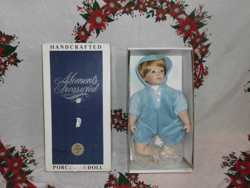 lot 235 image: PORCELAIN DOLL