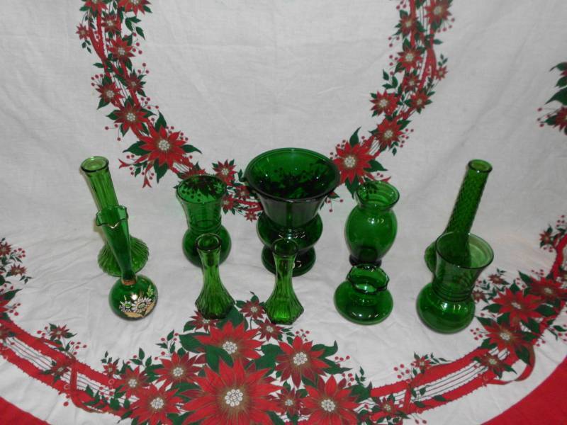 lot 258 image: VASE LOT