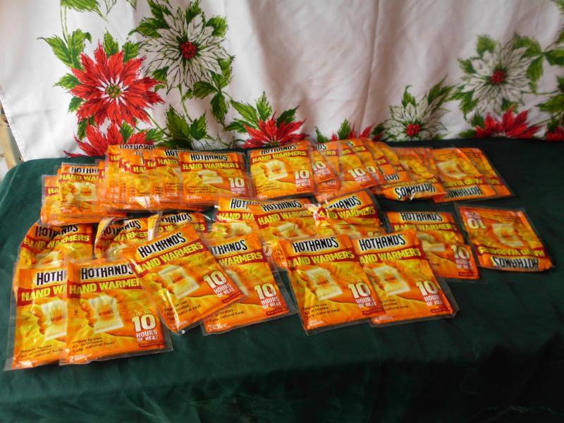 lot 567 image: HANDWARMERS