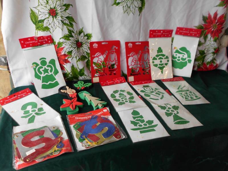 lot 568 image: CHRISTMAS STENCILS