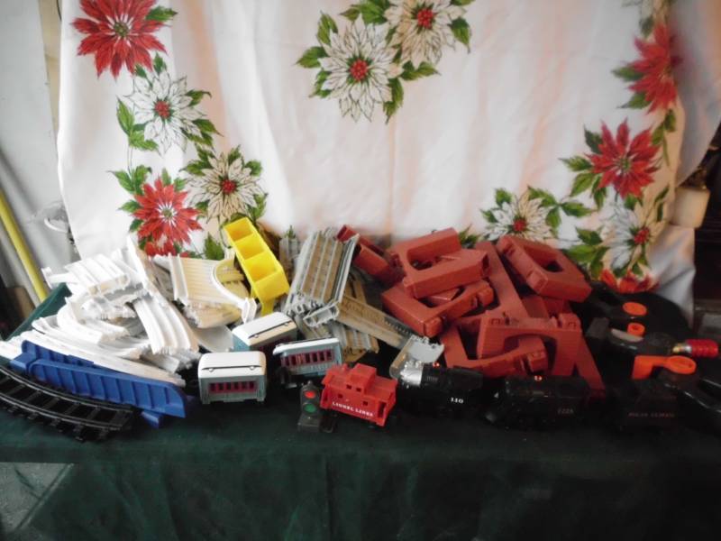 lot 580 image: LIONEL TRAIN