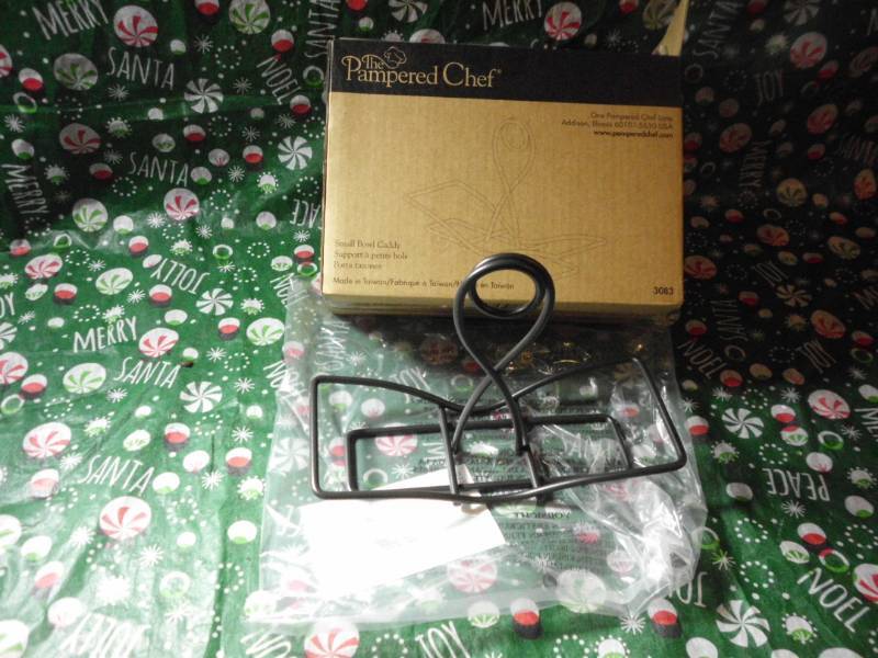 lot 587 image: PAMPERED CHEF