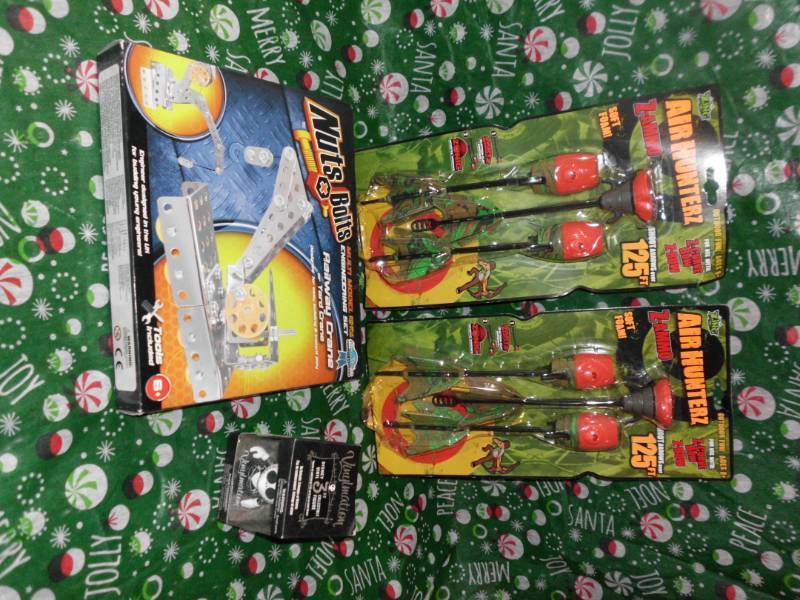 lot 210 image: TOY LOT