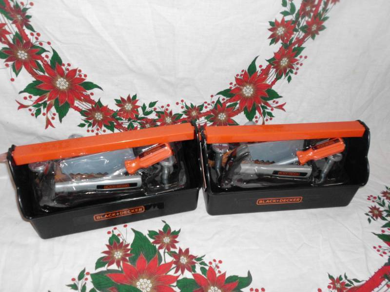 lot 99 image: BLACK AND DECKER JR TOOL BOX