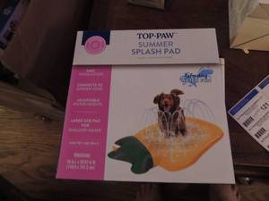 lot 125 image: Top Paw summer splash pad - NEW