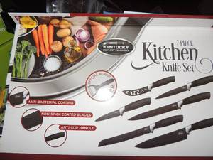 lot 96 image: 7 PIECE KITCHEN KNIFR SET  NEW IN PKG
