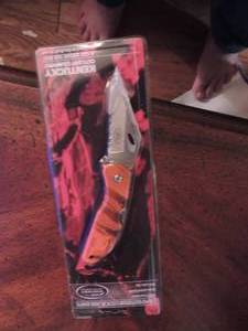 lot 150 image: KENTUCKY CUTLERY  COMPANY - CAMO OUTDOOR LOCK BLADE KNIFE     NEW  IN PKG