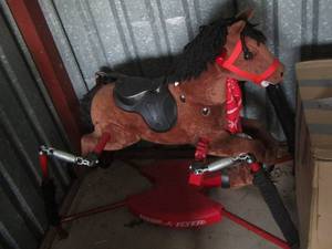 lot 14 image: Radio Flyer Horse in good condition
