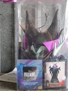 lot 37 image: Poseable Maleficent hanging dcor