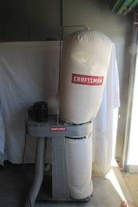 lot 23 image: CRAFTSMAN PROFESSIONAL DUST COLLECTOR- WORKS GREAT