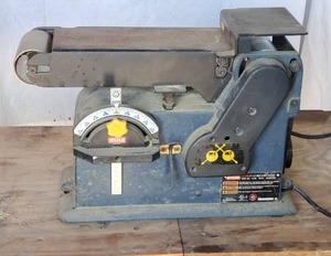 lot 5 image: RYOBI TABLE SANDER