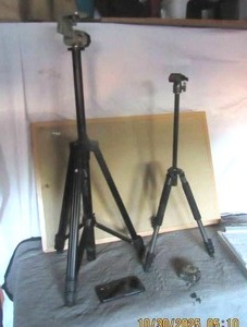 lot 184 image: CAMERA TRIPODS 2 EACH