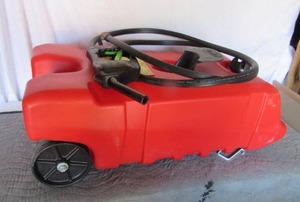 lot 14 image: DURAMAX 14 GALLON PORTABLE GAS TANK WITH HOSE
