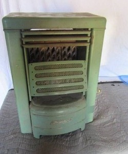 lot 95 image: VINTAGE THERMALAIRE GAS FLOOR HEATER