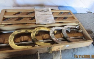lot 77 image: OLD STYLE HORSESHOES  GAME IN WOOD CRATE CASE