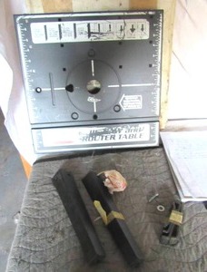 lot 60 image: SKIL UNIVERSAL ROUTER SHAPER TABLE