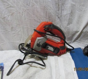 lot 64 image: BLACK AND DECKER JIGSAW CORDEDJS600
