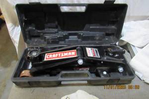 lot 15 image: CRAFTSMAN 2 14 TON TROLLEY JACKIN CASE
