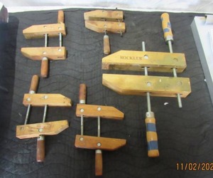 lot 143 image: HAND SCREW WOOD CLAMPS VARIOUS