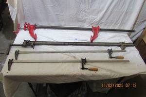 lot 133 image: HEAVY DUTY CLAMPS X4