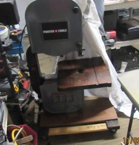 lot 137 image: PORTER CABLE BAND SAW