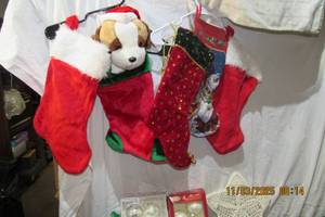 lot 158 image: CHRISTMAS DECORATIONS