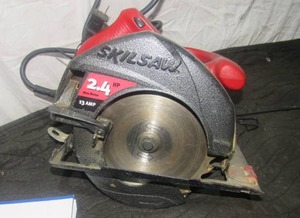lot 47 image: SKILL SAW 2.4 HP  CIRCULAR SAW
