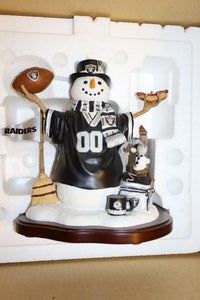 lot 27 image: Oakland Raiders Snowman 7 figurine