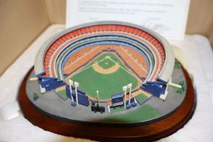 lot 71 image: Stadium 7 replica - New York Mets Shea Stadium