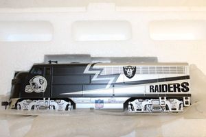 lot 77 image: Oakland Raiders model Locomotive