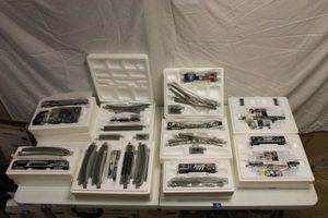 lot 80 image: Oakland Raiders model train set