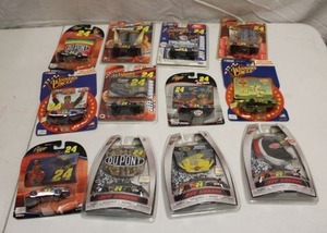 lot 81 image: Jeff Gordon model cars still in packaging - 12 total