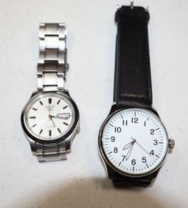 lot 152 image: Mens watches - need batteries
