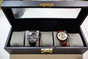 lot 155 image: Mens watches with case