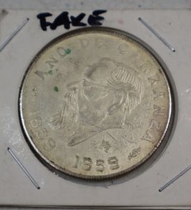 lot 157 image: Mexico silver coin - 5 Pesos commemorative coin Ano de Carranzo1959