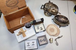 lot 174 image: Silver plated pieces, tie tacks, jewelry boxes, and cigar box