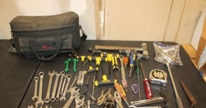 lot 150 image: Tool bag and tools as shown