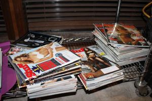 lot 197 image: Magazines Stuff and Hooters